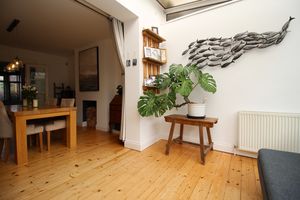 Dining/Conservatory- click for photo gallery